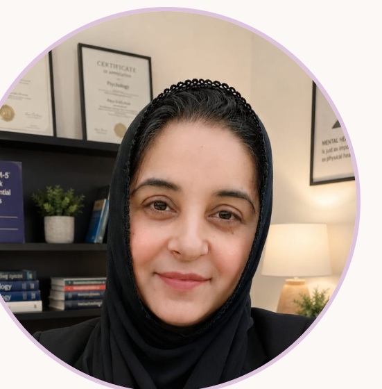 Munazzah Fatima, female clinical psychologist serving Pakistan online